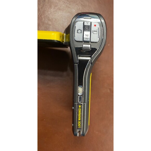 Sanyo Xacti VPC-CA102 Waterproof Dual Camera Photo & Video - GENTLY USED TESTED - Picture 7 of 16